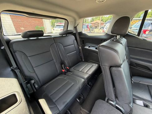 Used 2023 GMC Acadia SLT AWD/4WD image 31