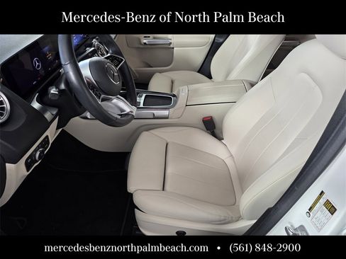 Certified 2025 Mercedes-Benz GLB 250 image 9