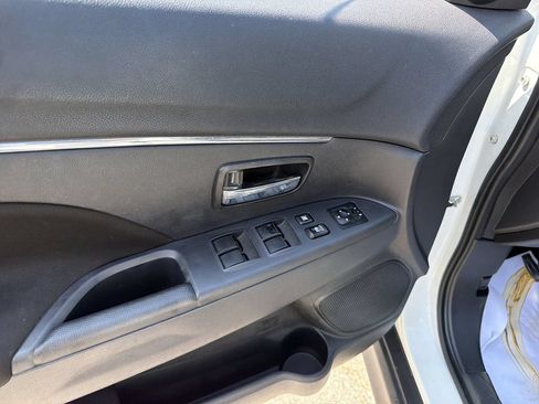 Used 2020 Mitsubishi Outlander Sport ES AWD/4WD image 15