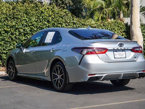 Used 2024 Toyota Camry SE w/ Convenience Package FWD image 4
