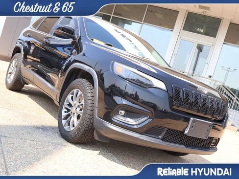 Used 2020 Jeep Cherokee Latitude Plus w/ Cold Weather Group AWD/4WD image 7
