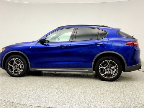 Used 2022 Alfa Romeo Stelvio Ti AWD/4WD image 8
