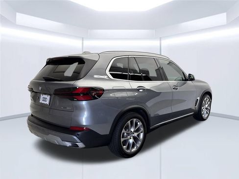 Used 2024 BMW X5 xDrive40i w/ Premium Package AWD/4WD image 7