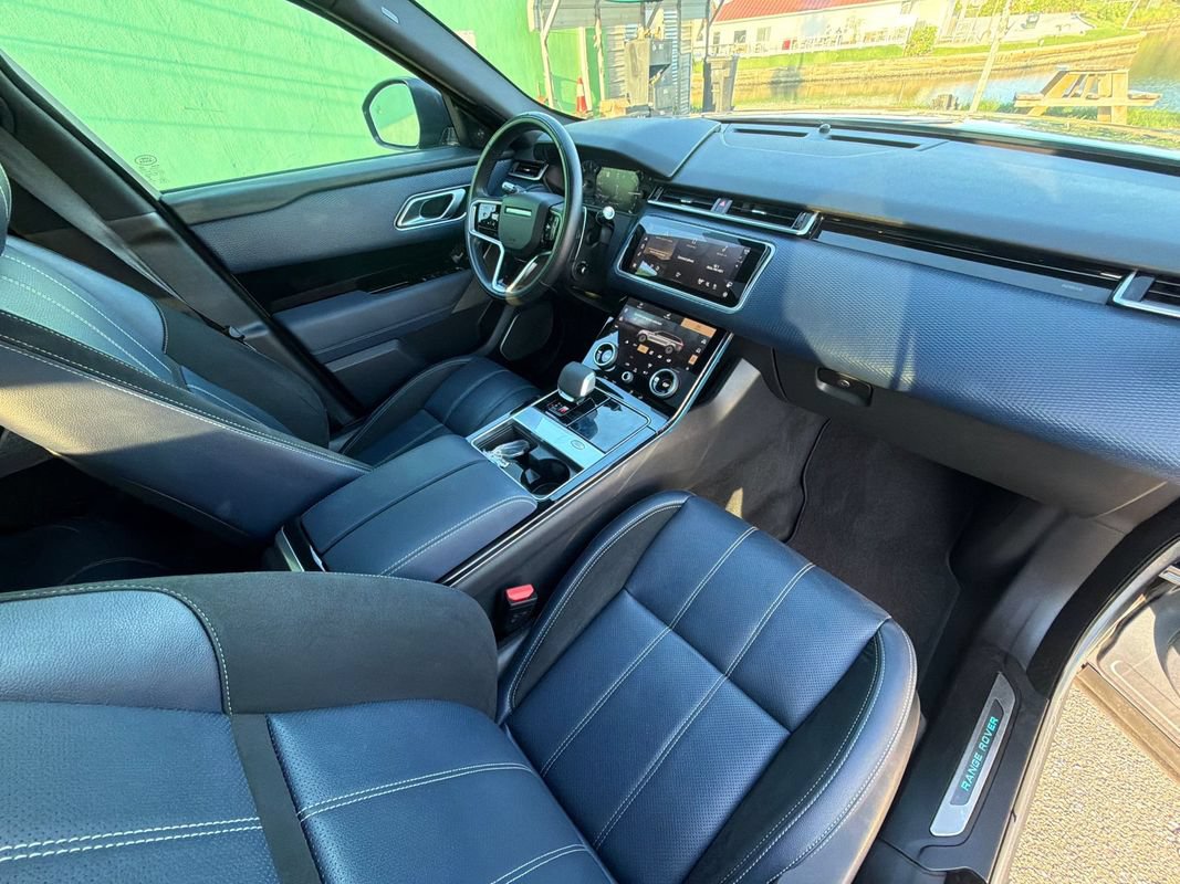 Used 2022 Land Rover Range Rover Velar R-Dynamic S AWD/4WD image 13