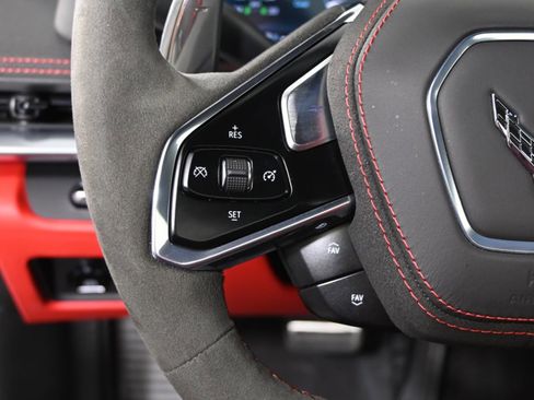 Used 2022 Chevrolet Corvette Stingray Premium Conv w/ Z51 Performance Package image 47