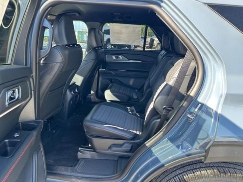 New 2026 Ford Explorer ST-Line w/ ST-Line Street Pack RWD image 24