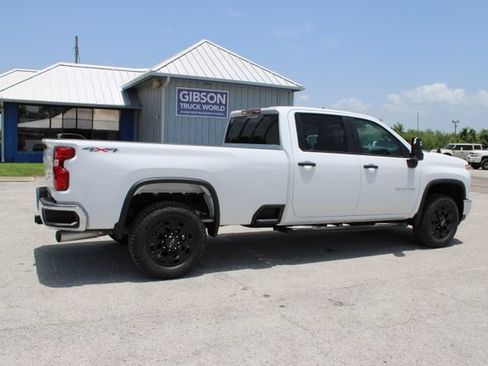 Used 2025 Chevrolet Silverado 2500 W/T w/ WT/CX Safety Package AWD/4WD image 12