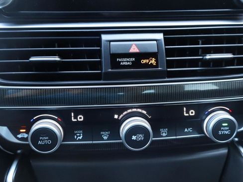 Used 2022 Honda Accord Sport image 17