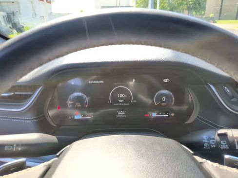 Used 2023 Jeep Grand Cherokee Altitude AWD/4WD image 23