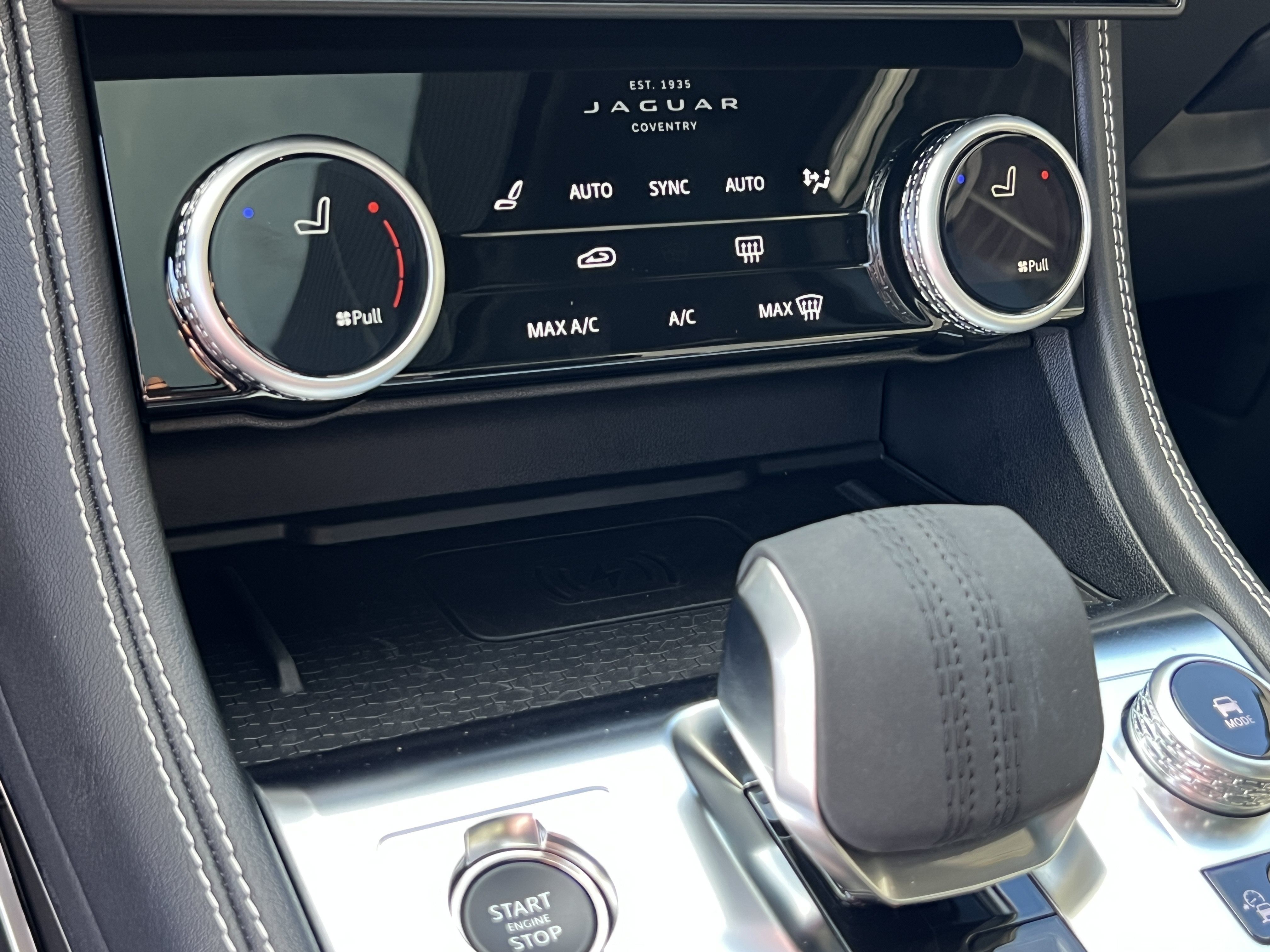 Certified 2025 Jaguar F-PACE R-Dynamic S AWD/4WD image 28