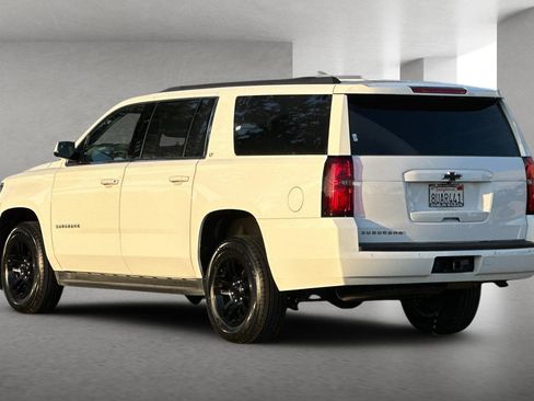 Used 2019 Chevrolet Suburban LT image 6