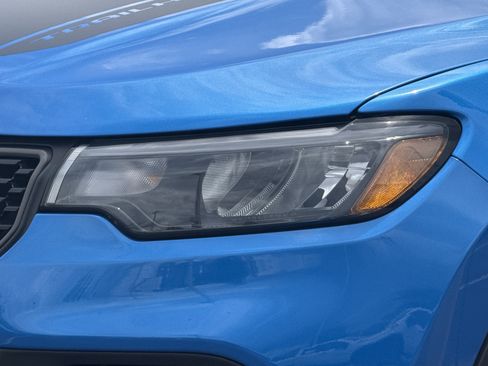 Used 2024 Chevrolet Trax RS FWD image 6