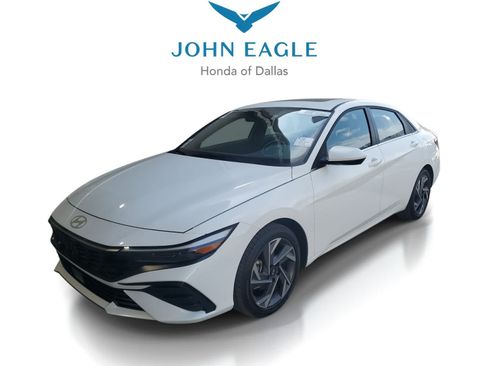 Used 2025 Hyundai Elantra SEL FWD image 1