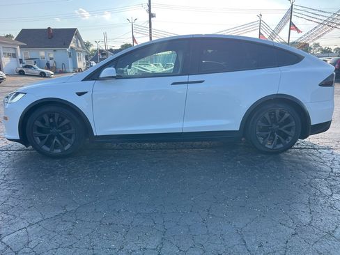 Used 2023 Tesla Model X AWD/4WD image 4