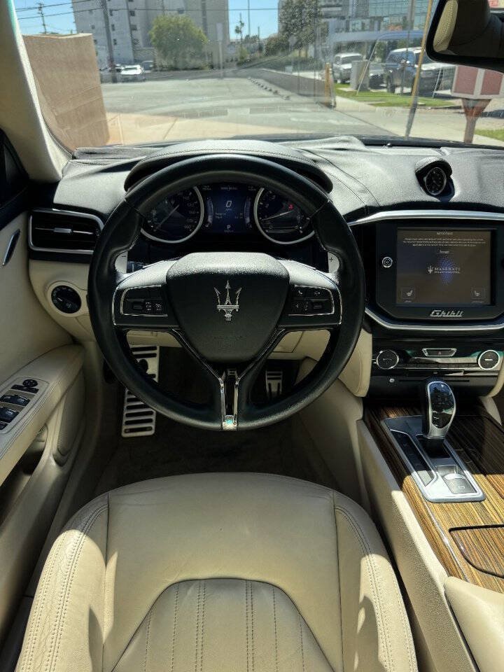 Used 2016 Maserati Ghibli RWD image 18