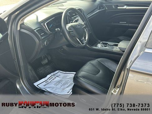 Used 2019 Ford Fusion Titanium image 10