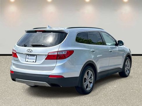 Used 2014 Hyundai Santa Fe GLS FWD image 5