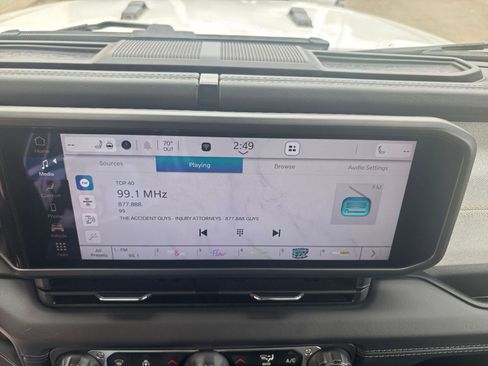 Used 2025 Jeep Wrangler Sahara image 21