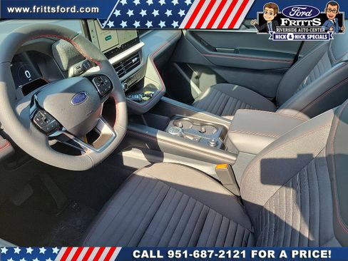 New 2026 Ford Explorer ST-Line image 3