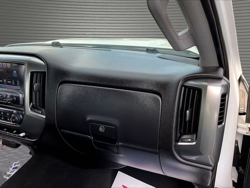 Used 2019 Chevrolet Silverado 2500 LT AWD/4WD image 24