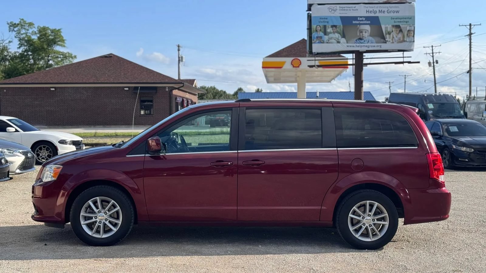 Used 2019 Dodge Grand Caravan SXT FWD image 9