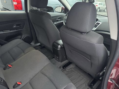 Used 2015 Chevrolet Cruze LT image 22