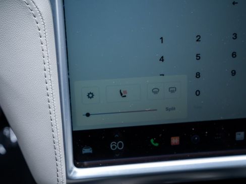 Used 2014 Tesla Model S 85 RWD image 13