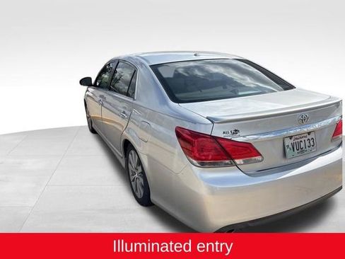 Used 2011 Toyota Avalon Limited image 13