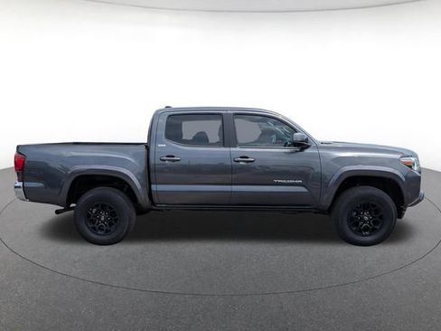 Used 2021 Toyota Tacoma SR5 RWD image 8