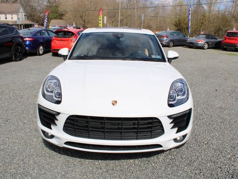 Used 2017 Porsche Macan AWD/4WD image 3