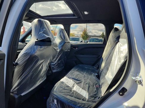 New 2025 Subaru Forester Limited image 5