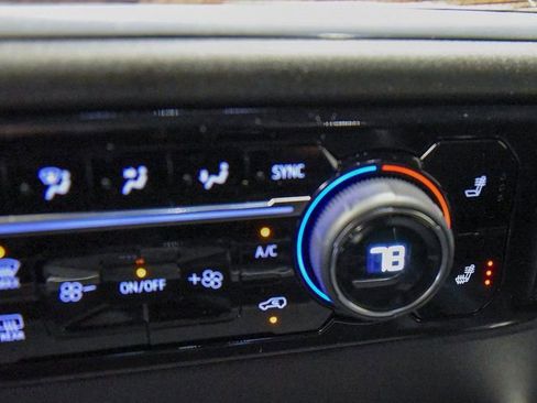 Used 2025 Chevrolet Silverado 2500 LT w/ Safety Package image 24