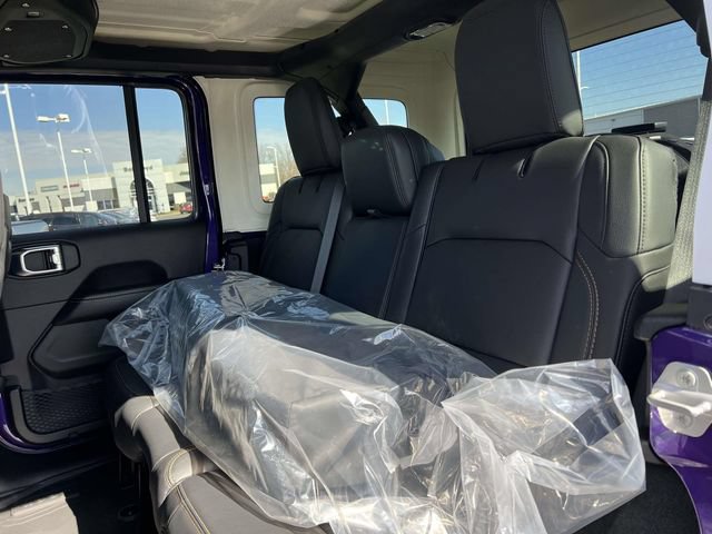 New 2026 Jeep Wrangler Unlimited Sahara w/ Whitecap Package AWD/4WD image 22