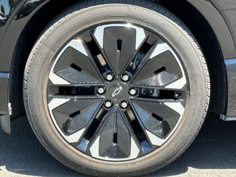 Used 2024 Chevrolet Blazer EV RS AWD/4WD image 41