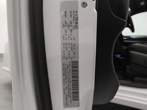 Used 2018 Dodge Grand Caravan GT FWD image 33
