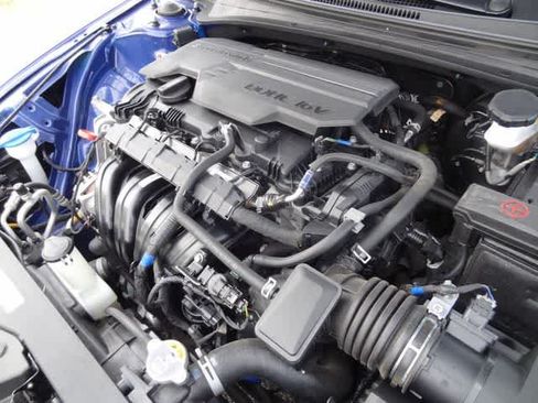 Used 2024 Hyundai Elantra SEL FWD image 44