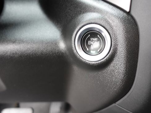 Used 2023 Chevrolet Silverado 1500 Custom image 46