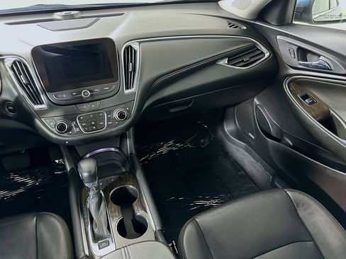 Used 2024 Chevrolet Malibu LT FWD image 19