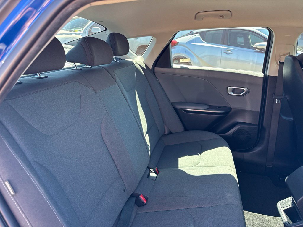 Used 2025 Kia K4 FWD image 22
