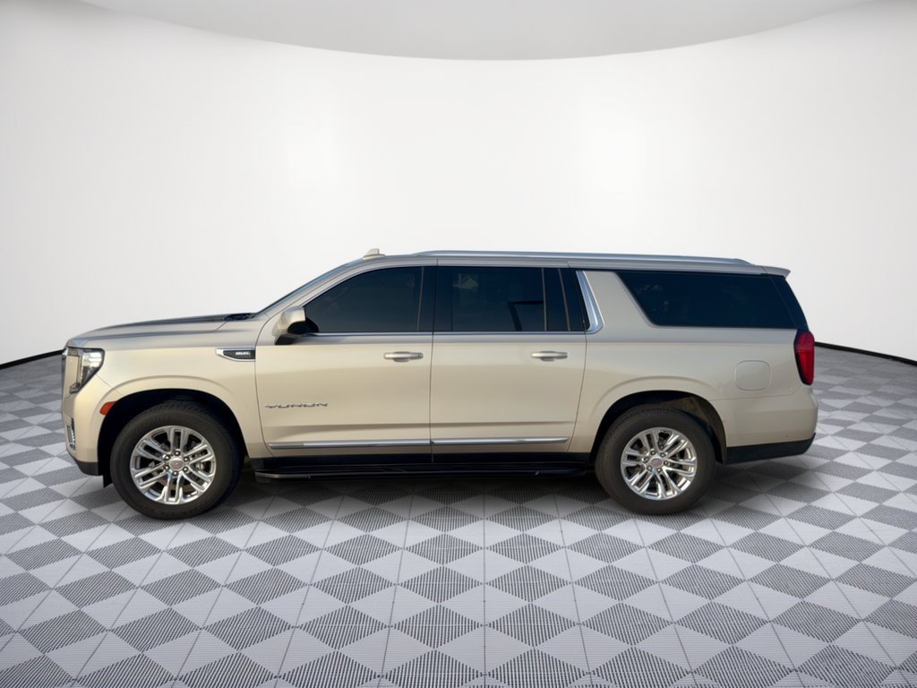 Used 2023 GMC Yukon XL SLT AWD/4WD image 2