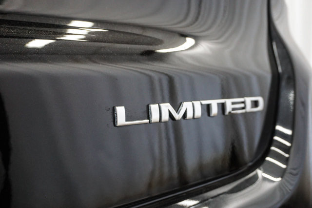 Used 2026 Jeep Compass Limited w/ Sun, Sound & Navigation Group AWD/4WD image 15