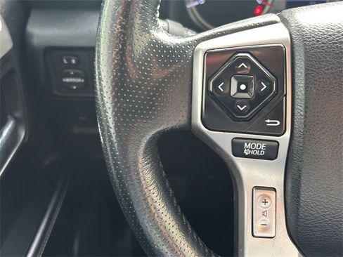 Used 2016 Toyota 4Runner SR5 image 19