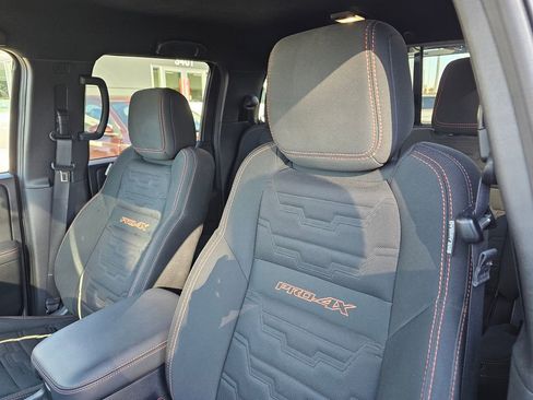 Certified 2023 Nissan Frontier PRO-4X w/ Pro Convenience Package image 17