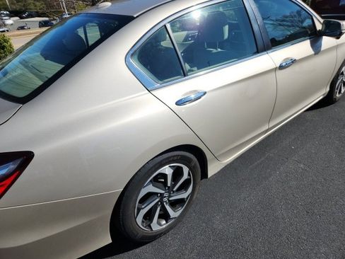 Used 2016 Honda Accord EX-L image 13