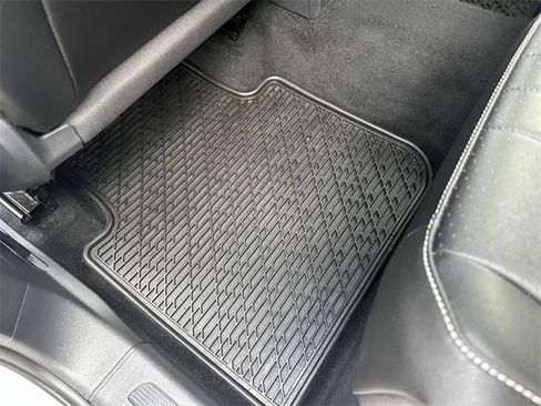 Certified 2022 Volkswagen Tiguan SE image 22