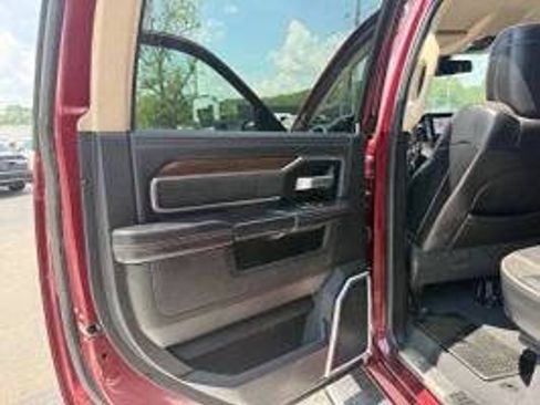 Used 2022 RAM 3500 Laramie AWD/4WD image 12