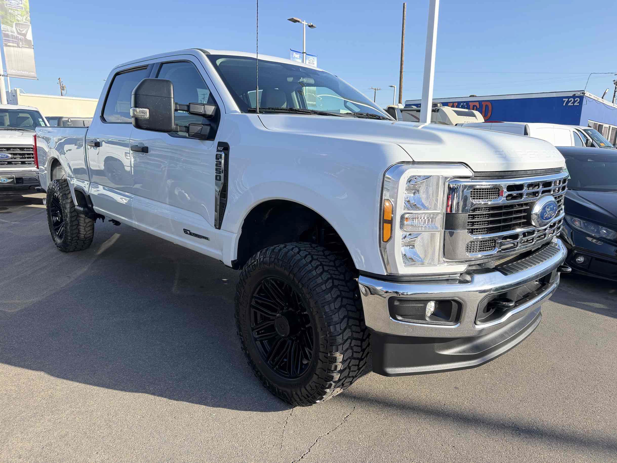 Used 2024 Ford F250 XLT w/ FX4 Off-Road Package AWD/4WD image 4