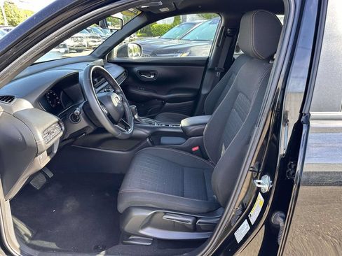 Used 2024 Honda HR-V Sport image 11