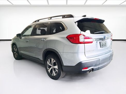 Used 2022 Subaru Ascent Premium w/ Convenience Package AWD/4WD image 6