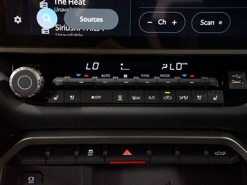 New 2026 Toyota Tundra Limited AWD/4WD image 21